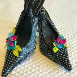 Beautiful floral sling-back heels by Two-Lips